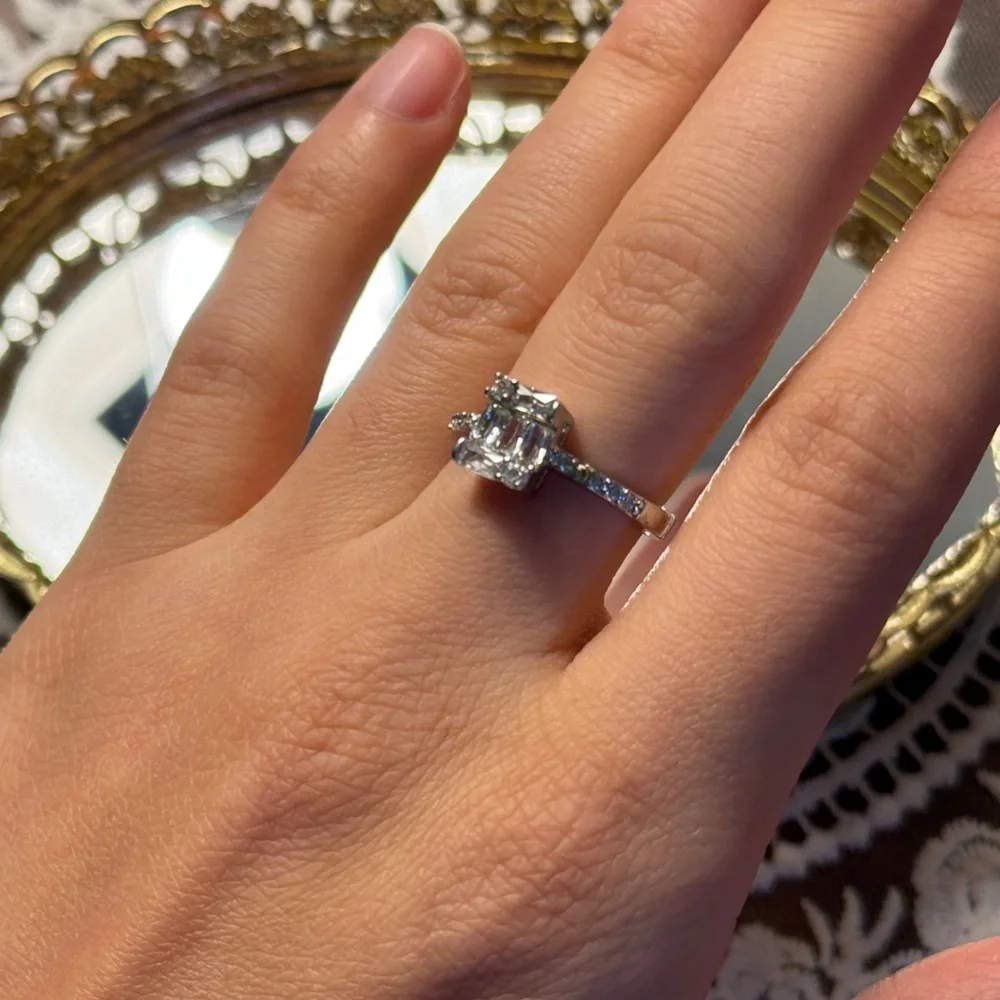 Silver ring - Picture 4 of 5